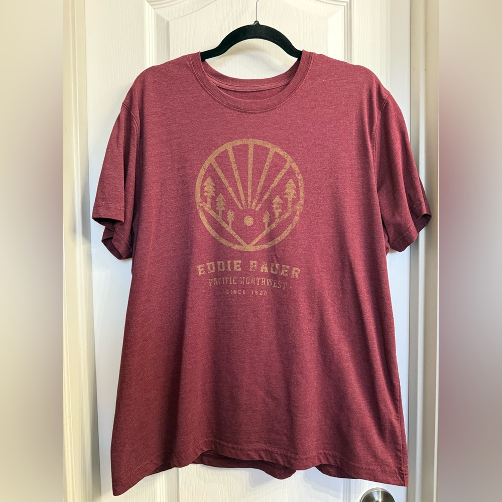 Men's Maroon Eddie Bauer Graphic T Shirt Size XL
